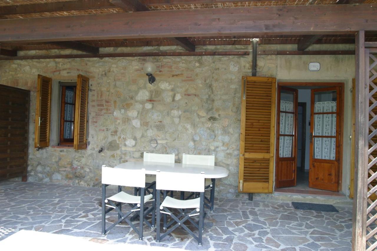 Casa Vacanze Le Case San Gimignano Exterior foto